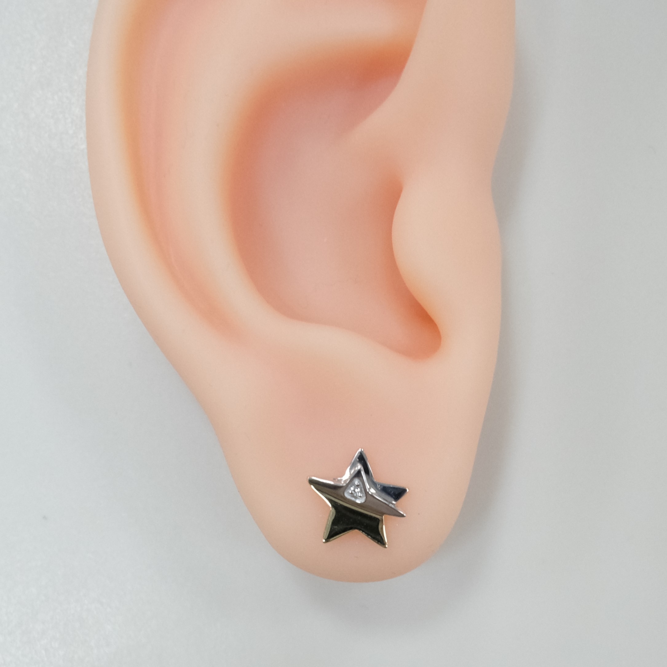 Серьги-пусеты из желтого золота с бриллиантами "Звезды"